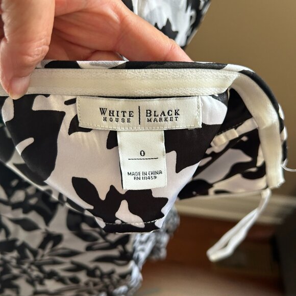 White House Black Market Silk Chiffon cocktail dress. Size 0 Black/white floral - Picture 3 of 5